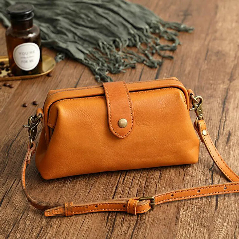Juliette | Bolsa de Mano Vintage Compacta Elegante