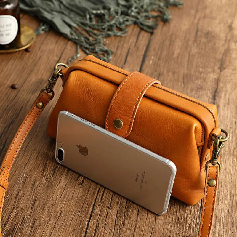 Juliette | Bolsa de Mano Vintage Compacta Elegante