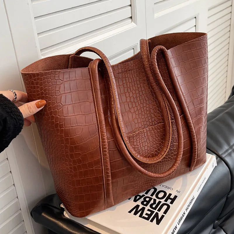 Victoire | Bolsa Tote Efecto Cocodrilo Elegancia Estructurada