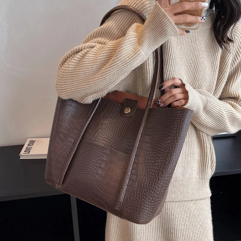 Victoire | Bolsa Tote Efecto Cocodrilo Elegancia Estructurada