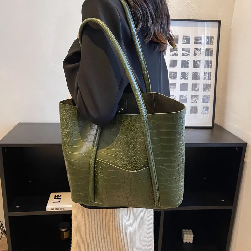 Victoire | Bolsa Tote Efecto Cocodrilo Elegancia Estructurada