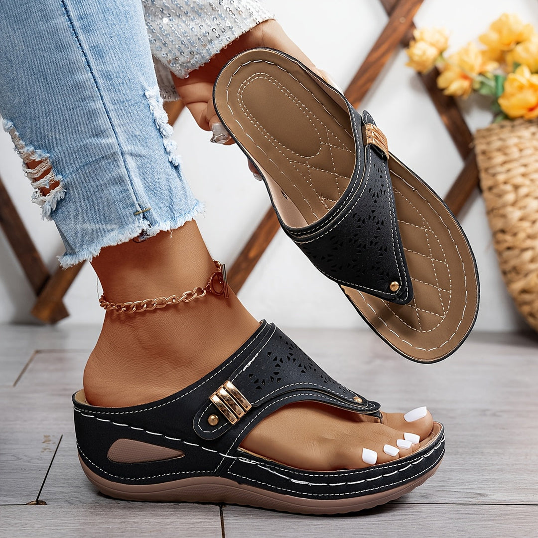 Léonie | Sandalias de Cuña Abiertas Chic