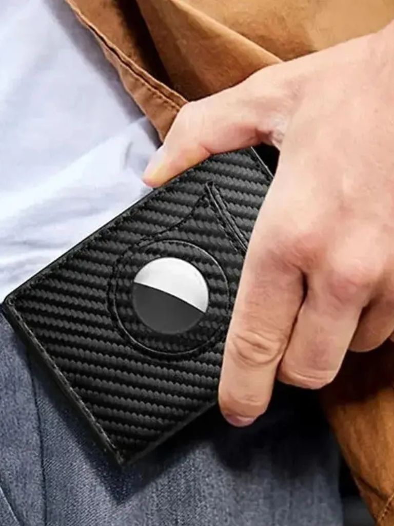 Carbon Fiber Wallet with Air Tag Holder RFID Blocking - Dalton & Rowe
