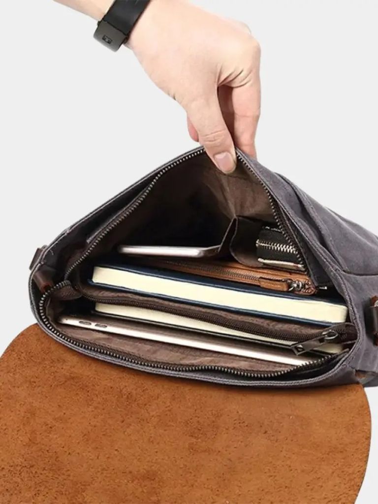 Windsor Messenger Shoulder Bag - Dalton & Rowe